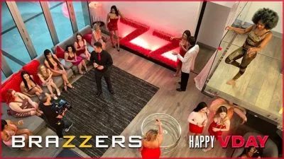 Brazzers – Party Turns To An Orgy For Bunny Colby, Keira Croft, Scarlit Scandal & Aubree Valentine